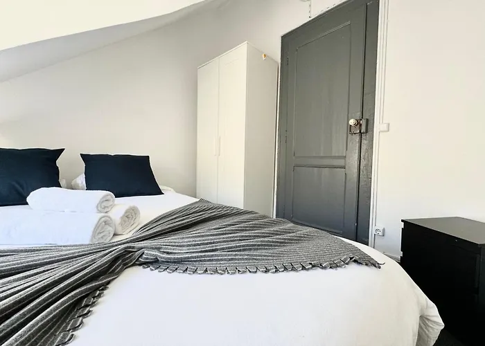 Cost Alameda Guest house Lisbon