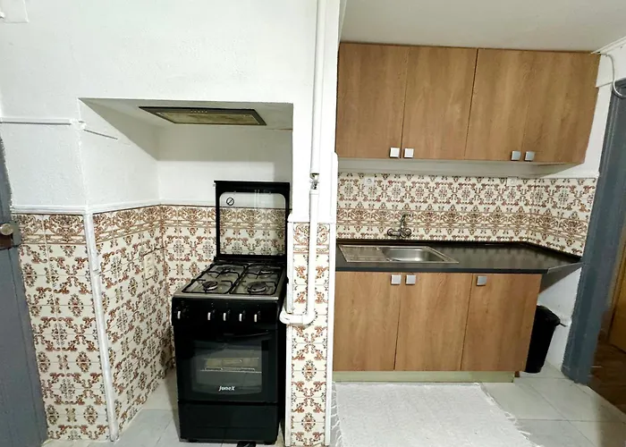 招待所 Cost Alameda *