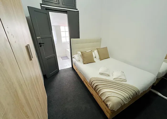 Cost Alameda 招待所 *