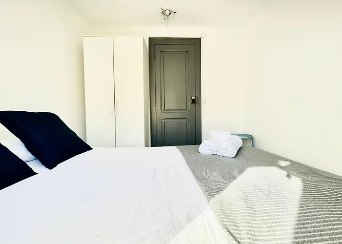 招待所 Cost Alameda